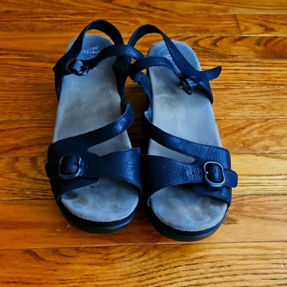 Dansko Women's Black Leather Sandi Ankle-Strap Sandal - 41 (US 10.5/11) - Picture 1 of 3